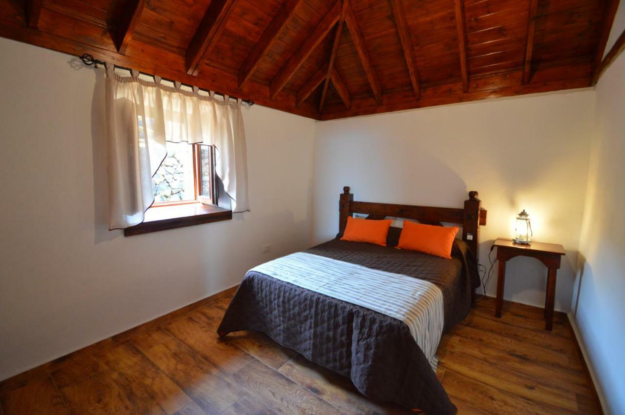 إيكود ذي لوس فينوس Casas Rurales Los Guinderos المظهر الخارجي الصورة